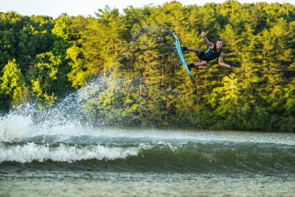 Hyperlite Sender Wakeboard 2026