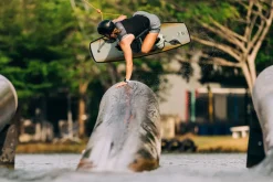 Liquid Force Current Wakeboard 2026