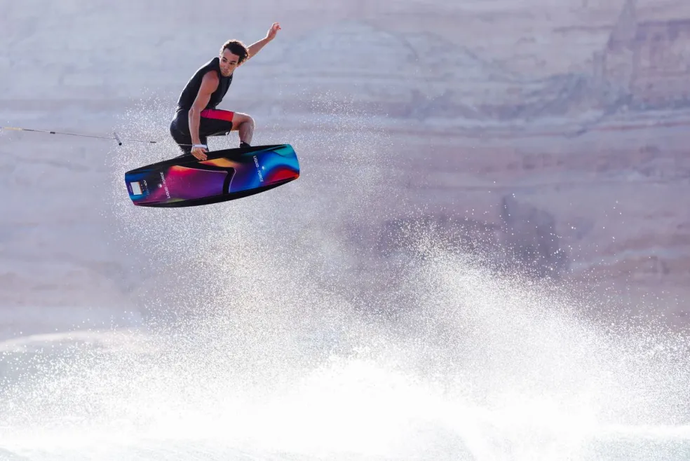 Liquid Force Ethos Wakeboard | Vertex 6X Boots 2026