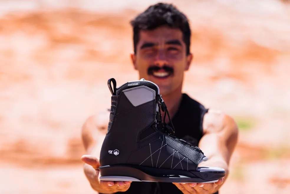 Liquid Force Transit 6X Bindings 2026