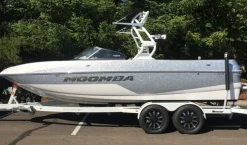 Moomba Chrome Badge, Hull Decal (110150)