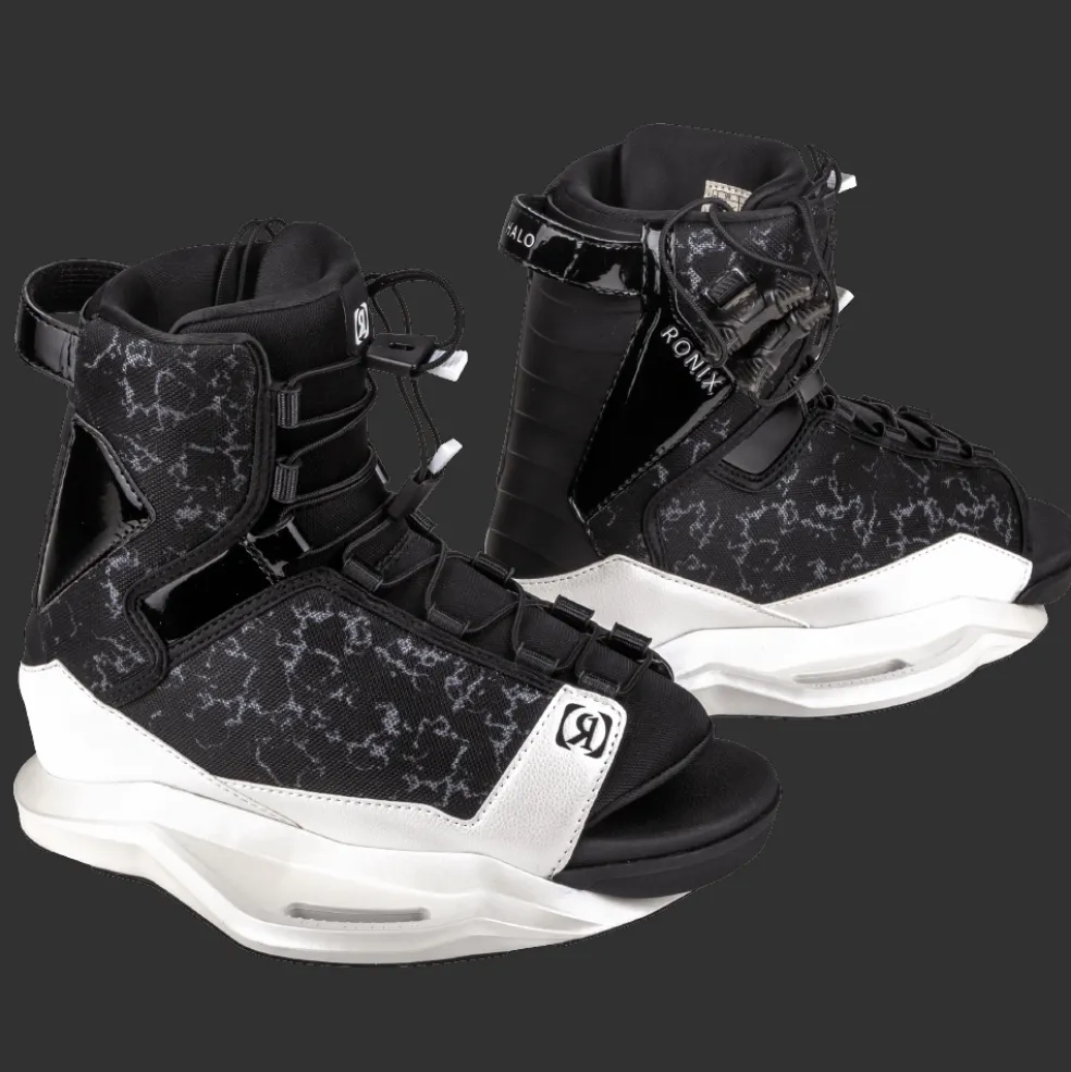 Ronix Krush Wakeboard | Halo Bindings 2026